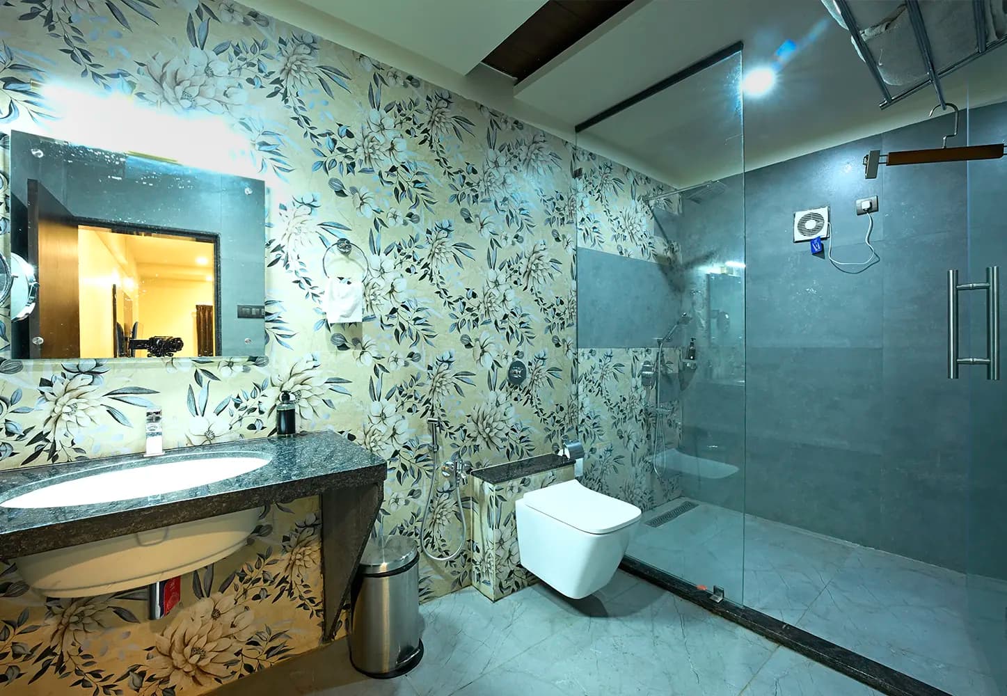 Room Gallery Image 6