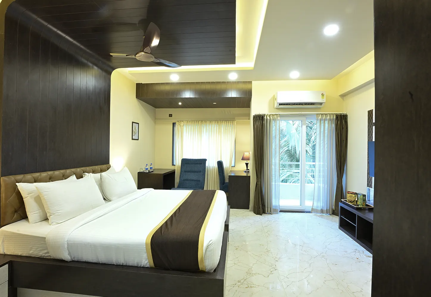 Room Gallery Image 3