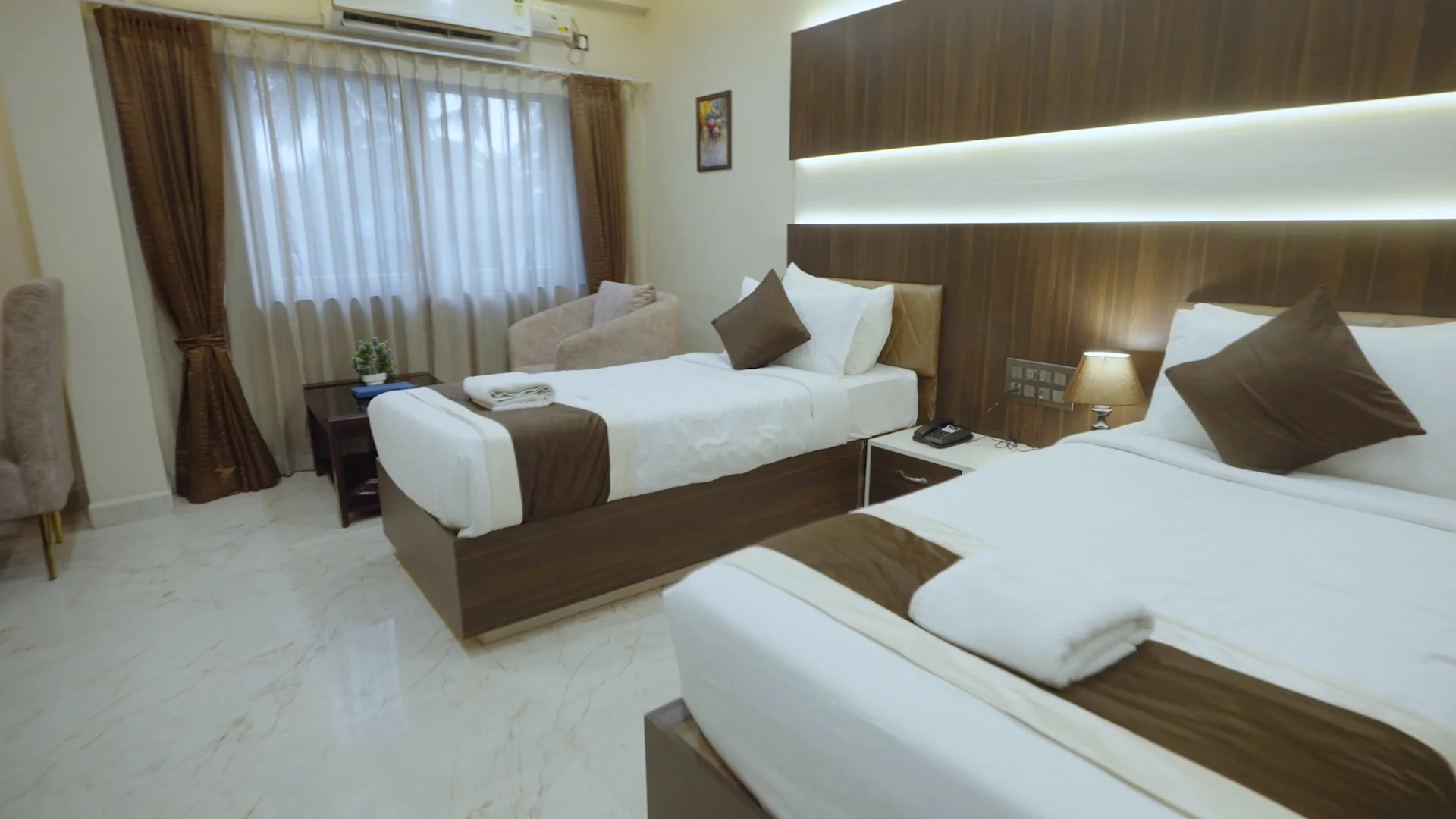 Premium Room (Twin Bedded)